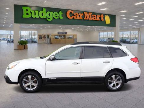 Used 2013 Subaru Outback 3.6R Limited w/ Special Appearance Pkg AWD/4WD image 4