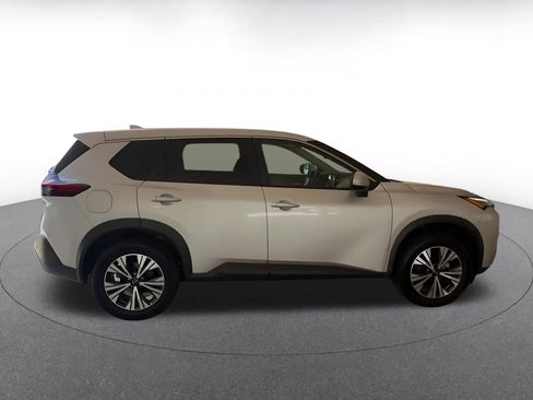 Used 2023 Nissan Rogue SV image 15