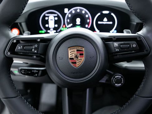 New 2026 Porsche Cayenne E-Hybrid AWD/4WD image 14