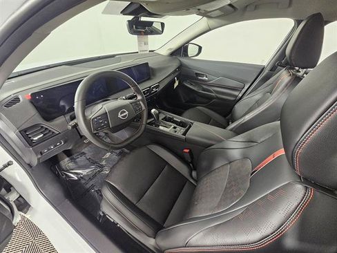 New 2026 Nissan Sentra SR w/ SR Premium Package image 24