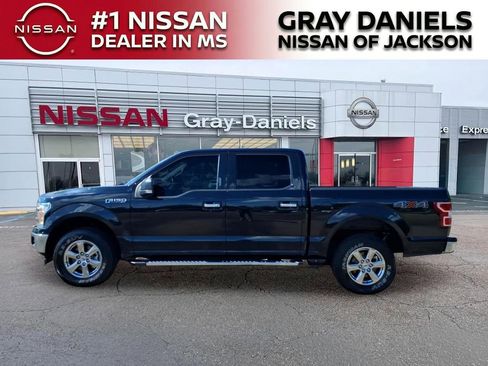 Used 2020 Ford F150 XLT w/ Equipment Group 302A Luxury AWD/4WD image 4