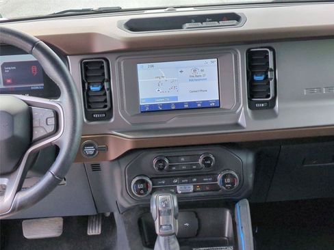 Used 2023 Ford Bronco Outer Banks AWD/4WD image 14