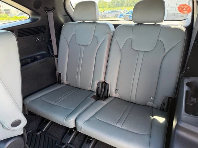 Certified 2025 Kia Sorento SX Prestige w/ Sage Leather Package AWD/4WD image 24