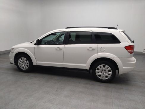 Used 2019 Dodge Journey SE image 3
