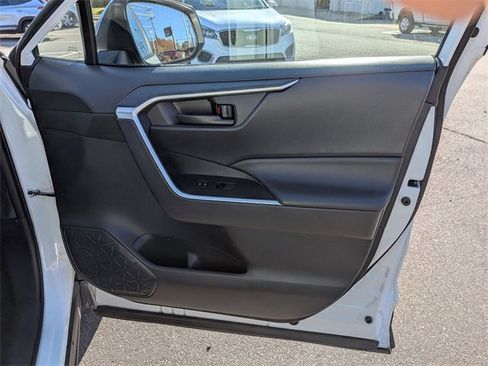 Used 2020 Toyota RAV4 LE image 30