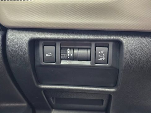 Certified 2025 Subaru Forester Premium AWD/4WD image 18