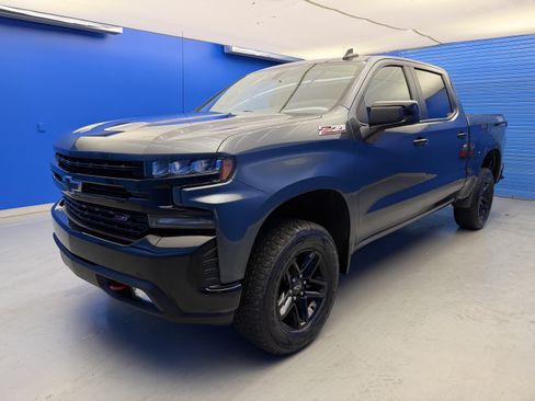 Used 2021 Chevrolet Silverado 1500 LT Trail Boss AWD/4WD image 4
