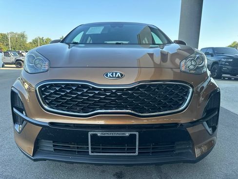 Used 2020 Kia Sportage LX FWD image 2