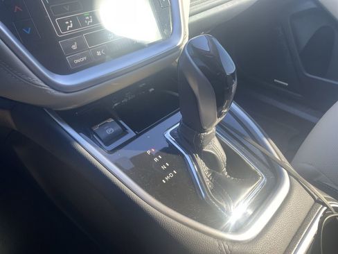 Used 2024 Subaru Outback Limited image 24