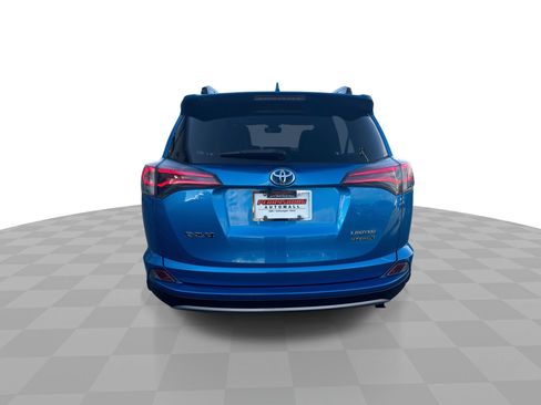 Used 2017 Toyota RAV4 Limited image 7