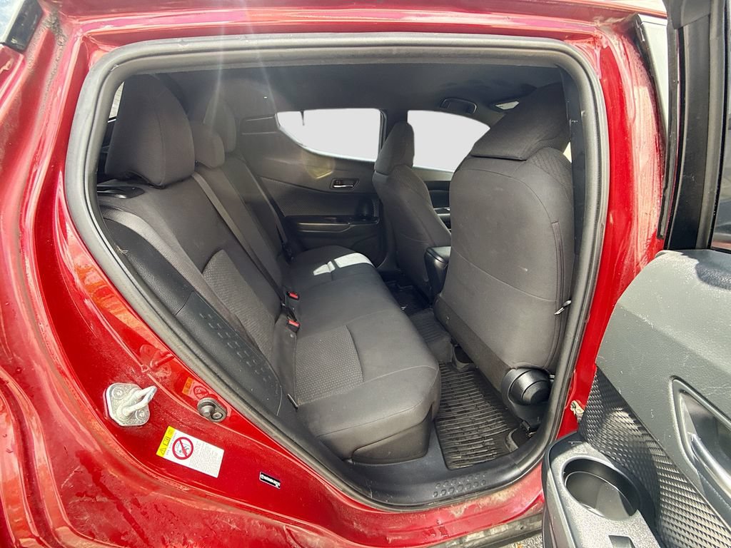 Used 2018 Toyota C-HR XLE FWD image 25