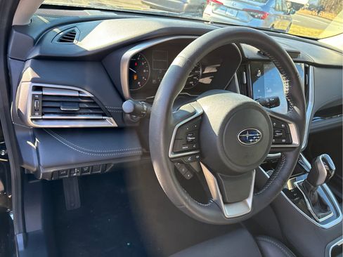 Used 2020 Subaru Outback Limited image 9