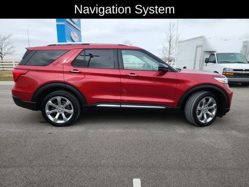 Used 2020 Ford Explorer Platinum w/ Premium Technology Package image 13