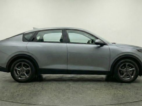 Used 2025 Kia K4 LXS image 11