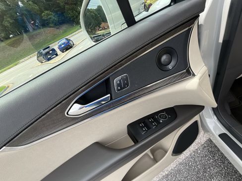 Used 2020 Lincoln Nautilus Reserve AWD/4WD image 17