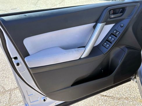 Used 2015 Subaru Forester 2.5i Premium w/ All-Weather Package image 14