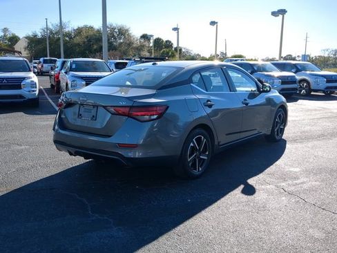 Used 2024 Nissan Sentra SV FWD image 6