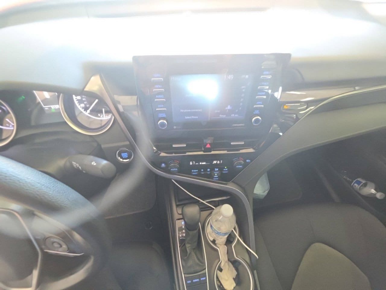 Used 2024 Toyota Camry LE w/ Convenience Package FWD image 12