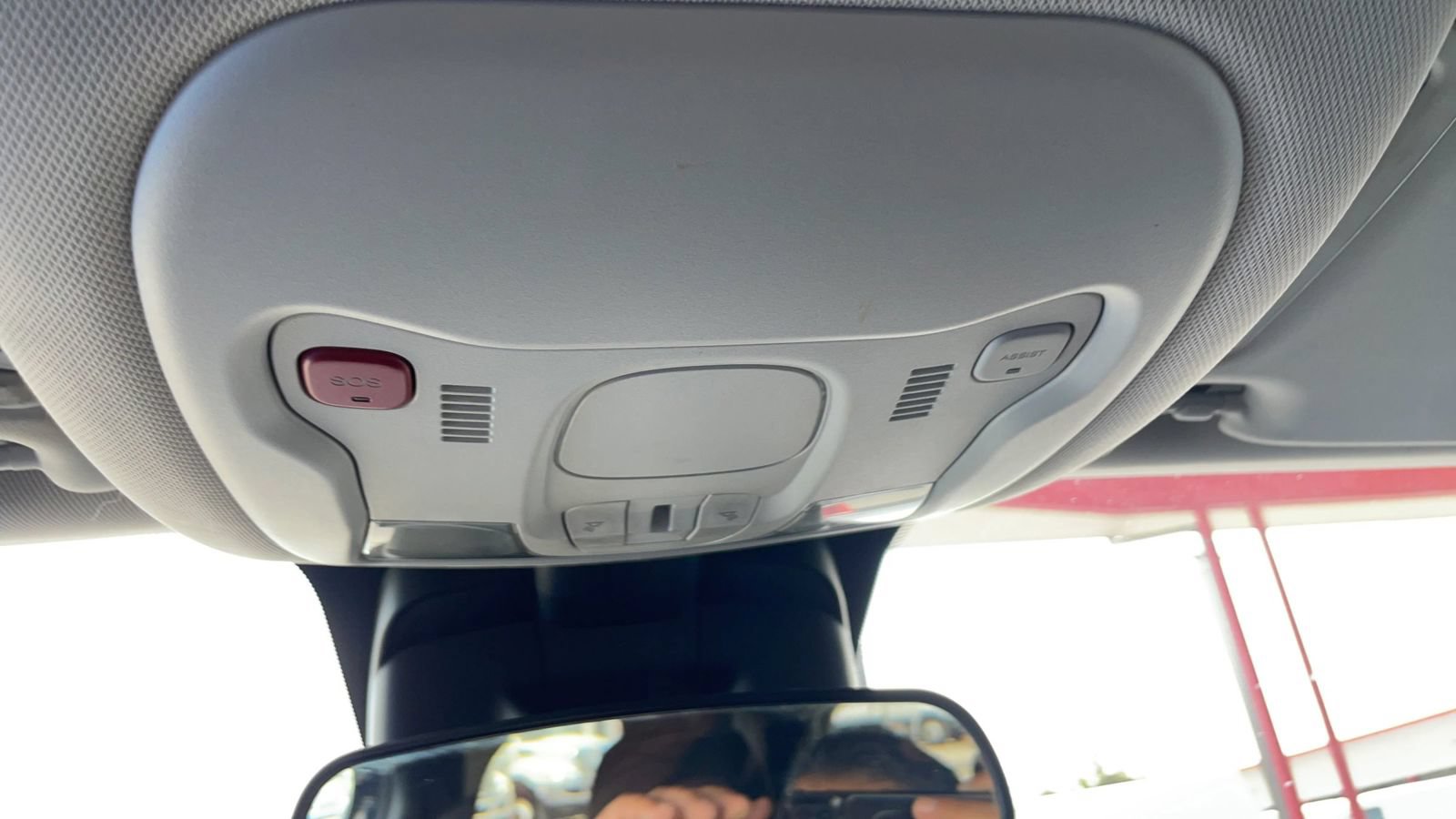 Used 2022 Jeep Renegade Latitude AWD/4WD image 23
