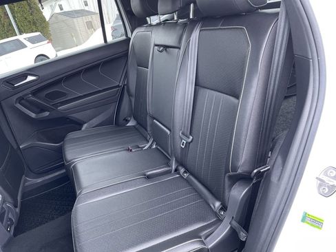 Used 2023 Volkswagen Tiguan SE R-Line image 22