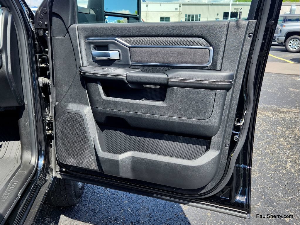 New 2026 RAM 3500 Big Horn AWD/4WD image 44