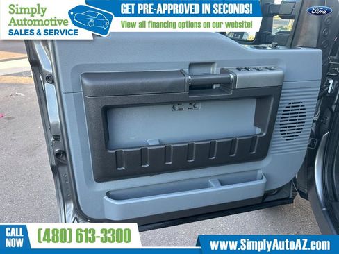 Used 2011 Ford F250 XLT w/ Chrome Pkg image 19