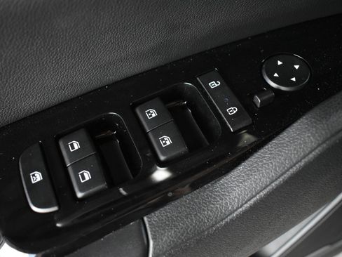 Used 2023 Kia Sportage EX FWD image 13