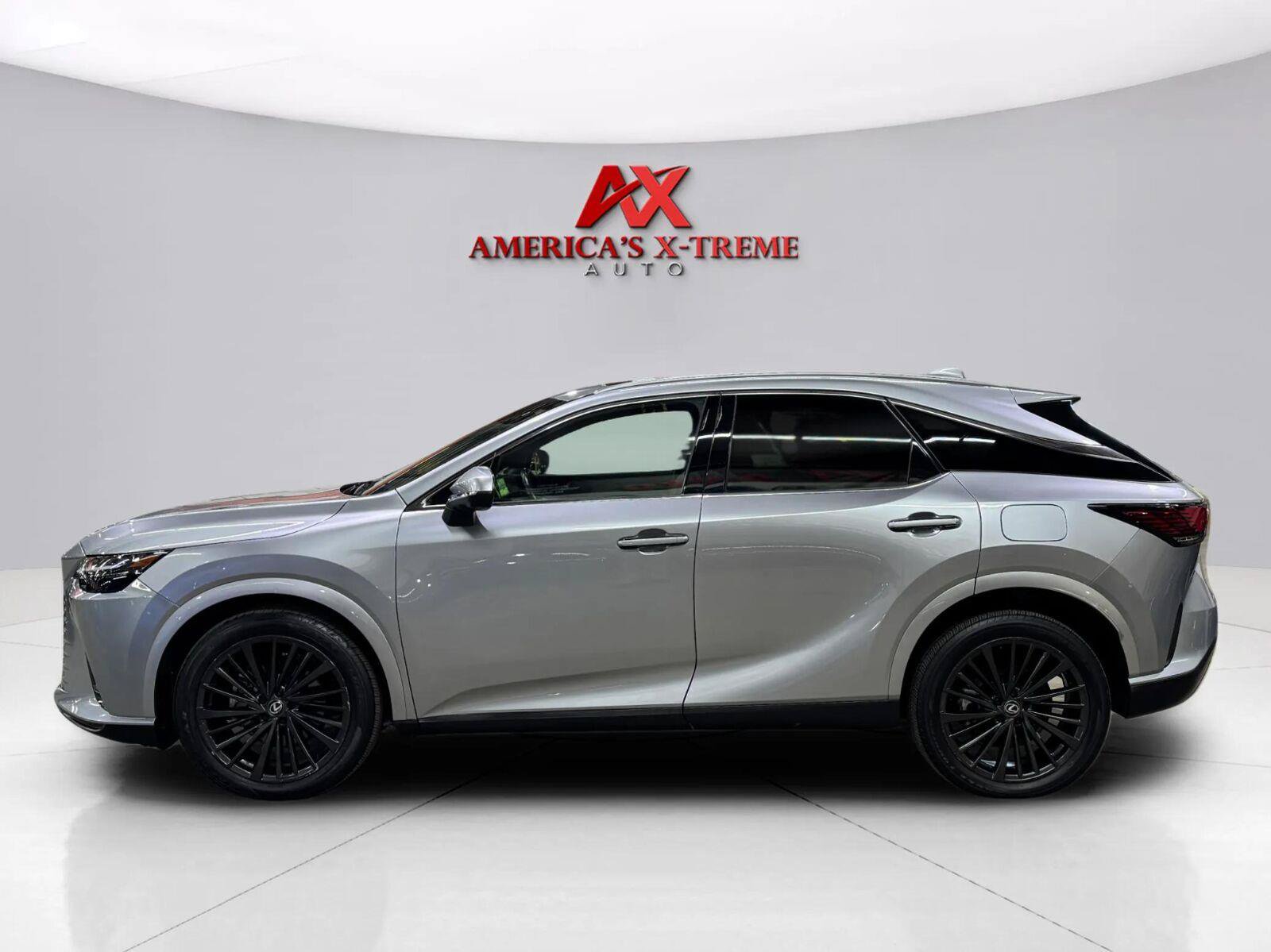 Used 2024 Lexus RX 350 Premium w/ Convenience Package AWD/4WD image 4
