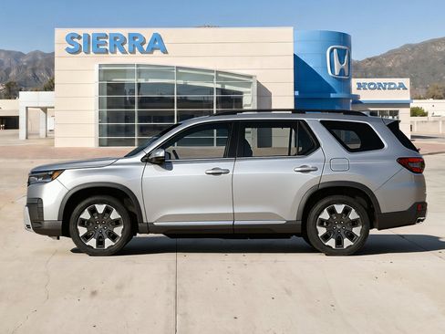 New 2026 Honda Pilot TrailSport image 2