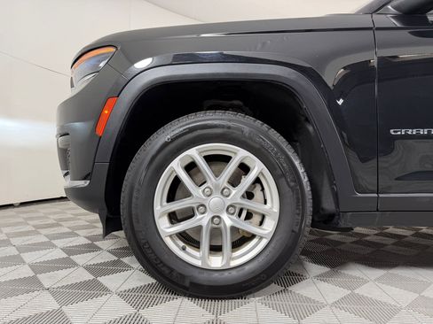 Used 2023 Jeep Grand Cherokee L Laredo image 10