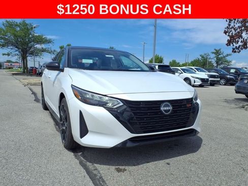 New 2025 Nissan Sentra SR w/ Midnight Edition image 2