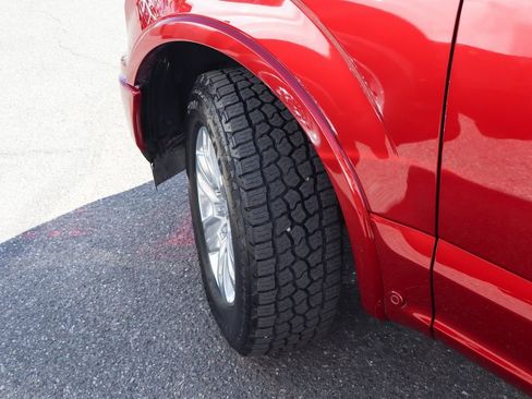 Used 2018 Ford F150 Platinum w/ Equipment Group 701A Luxury image 55