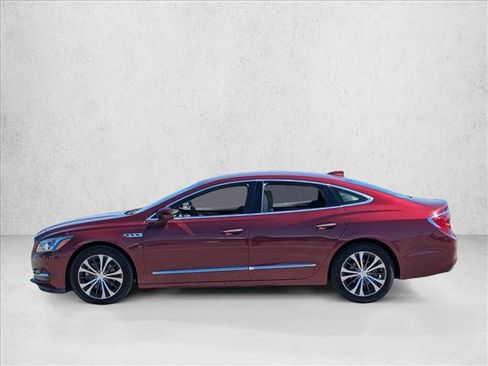Used 2017 Buick LaCrosse Premium image 8