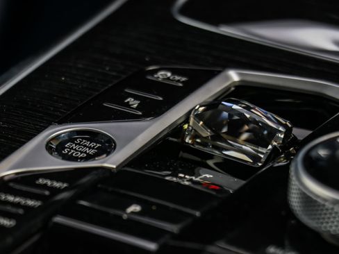 Used 2025 BMW X7 M60i image 14