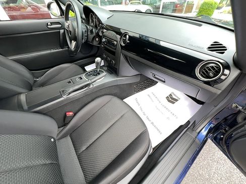 Used 2007 MAZDA MX-5 Miata Touring image 17