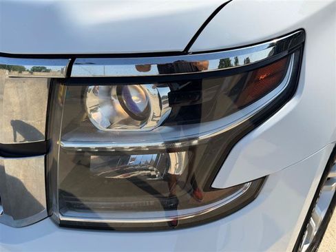 Used 2016 Chevrolet Suburban LT AWD/4WD image 19