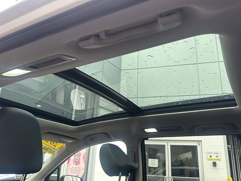 Used 2022 Subaru Ascent Limited w/ Technology Package image 49