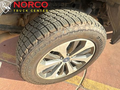 Used 2015 Ford F150 XLT w/ Equipment Group 302A Luxury image 12