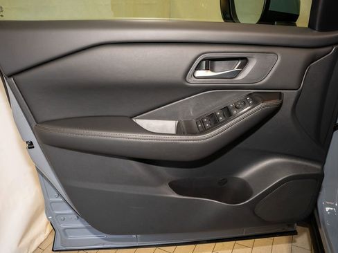 New 2026 Nissan Rogue SV image 15