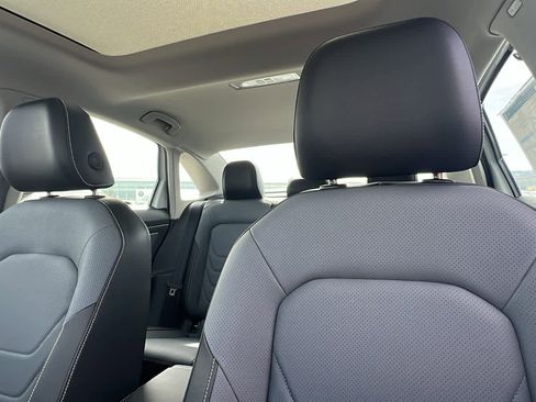New 2026 Volkswagen Jetta SEL FWD image 11