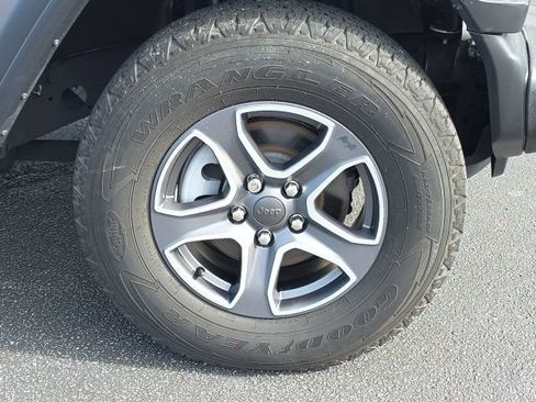 Used 2019 Jeep Wrangler Unlimited Sport S AWD/4WD image 24