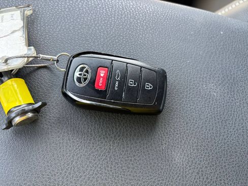 Used 2026 Toyota Camry SE FWD image 20