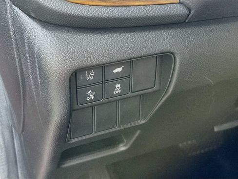 Used 2018 Honda CR-V Touring image 10