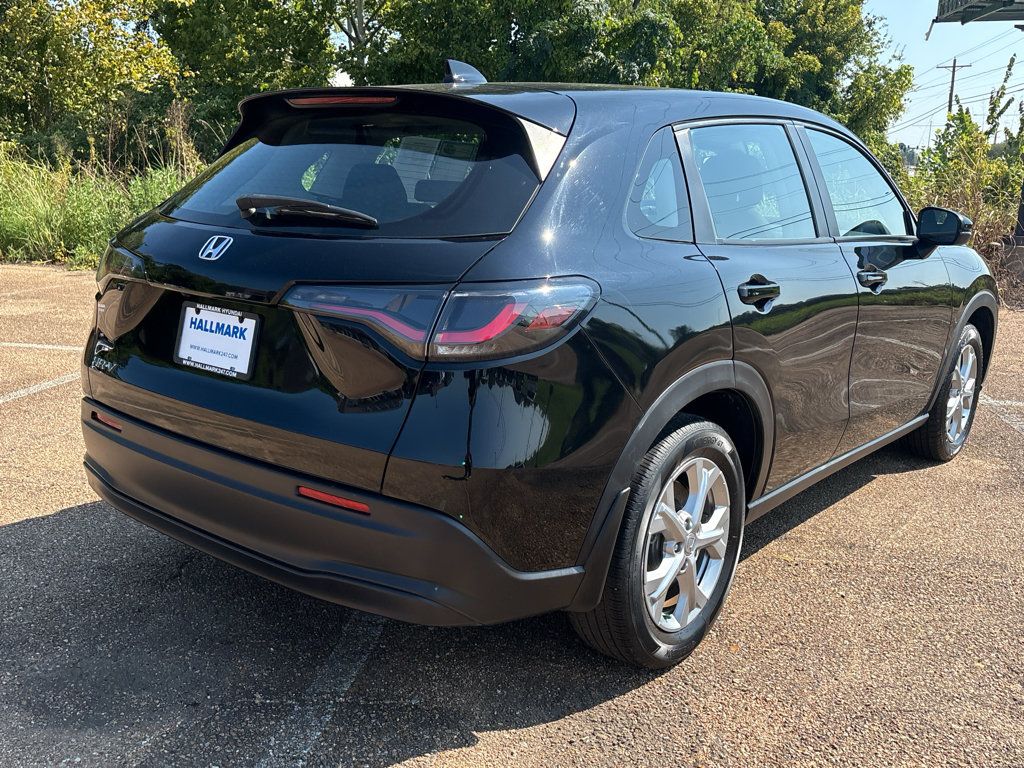 Used 2024 Honda HR-V LX image 4