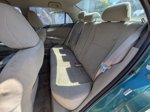 Used 2010 Toyota Corolla LE FWD image 4