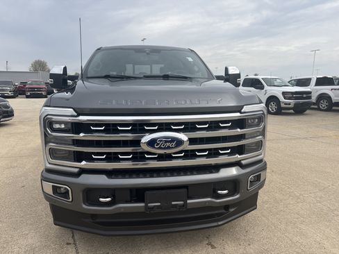 Used 2024 Ford F350 Platinum image 2