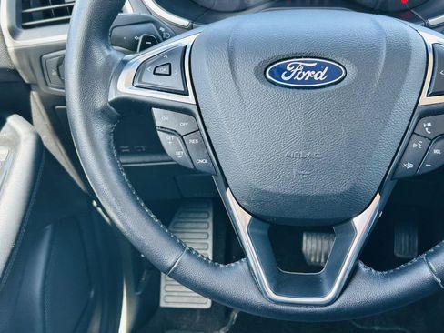 Used 2018 Ford Edge SEL w/ Equipment Group 201A FWD image 13