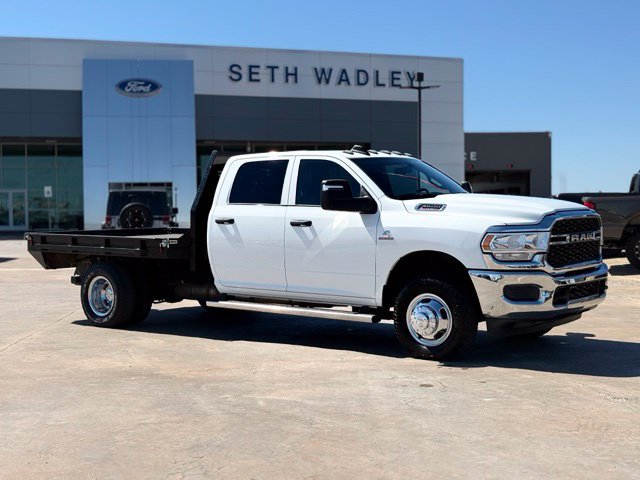 Used 2024 RAM 3500 Tradesman w/ Chrome Appearance Group AWD/4WD image 1