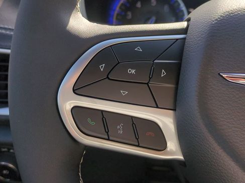 New 2026 Chrysler Pacifica Select image 26