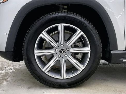 Used 2021 Mercedes-Benz GLS 450 4MATIC image 10